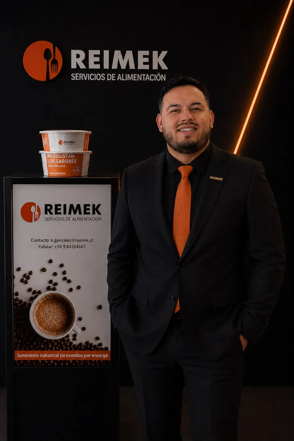 Ricardo Mena, equipo de Gerente de REIMEK